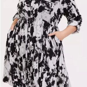 Torrid Mini Challis Button-Front Shirt Dress